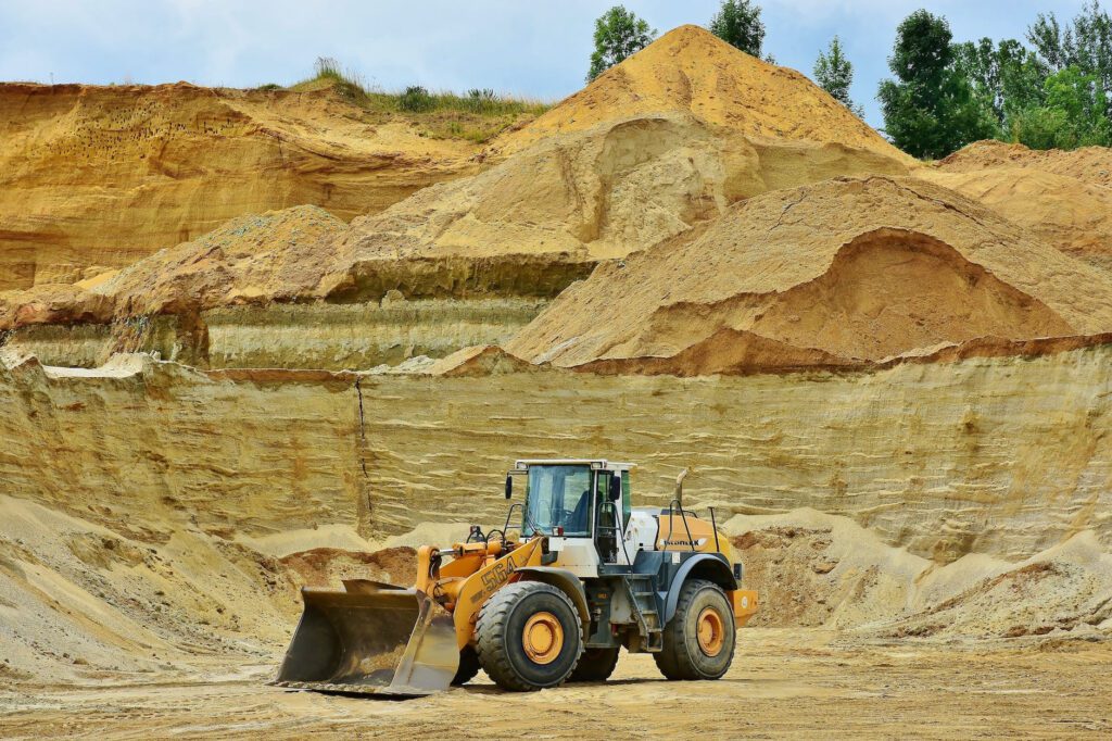 Mining Equipment (Shovel) - Shumba Import Export